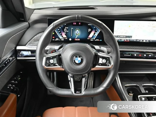 BMW 7 Series (G70) 2024 Серебристо-серый из Кореи, фото 4