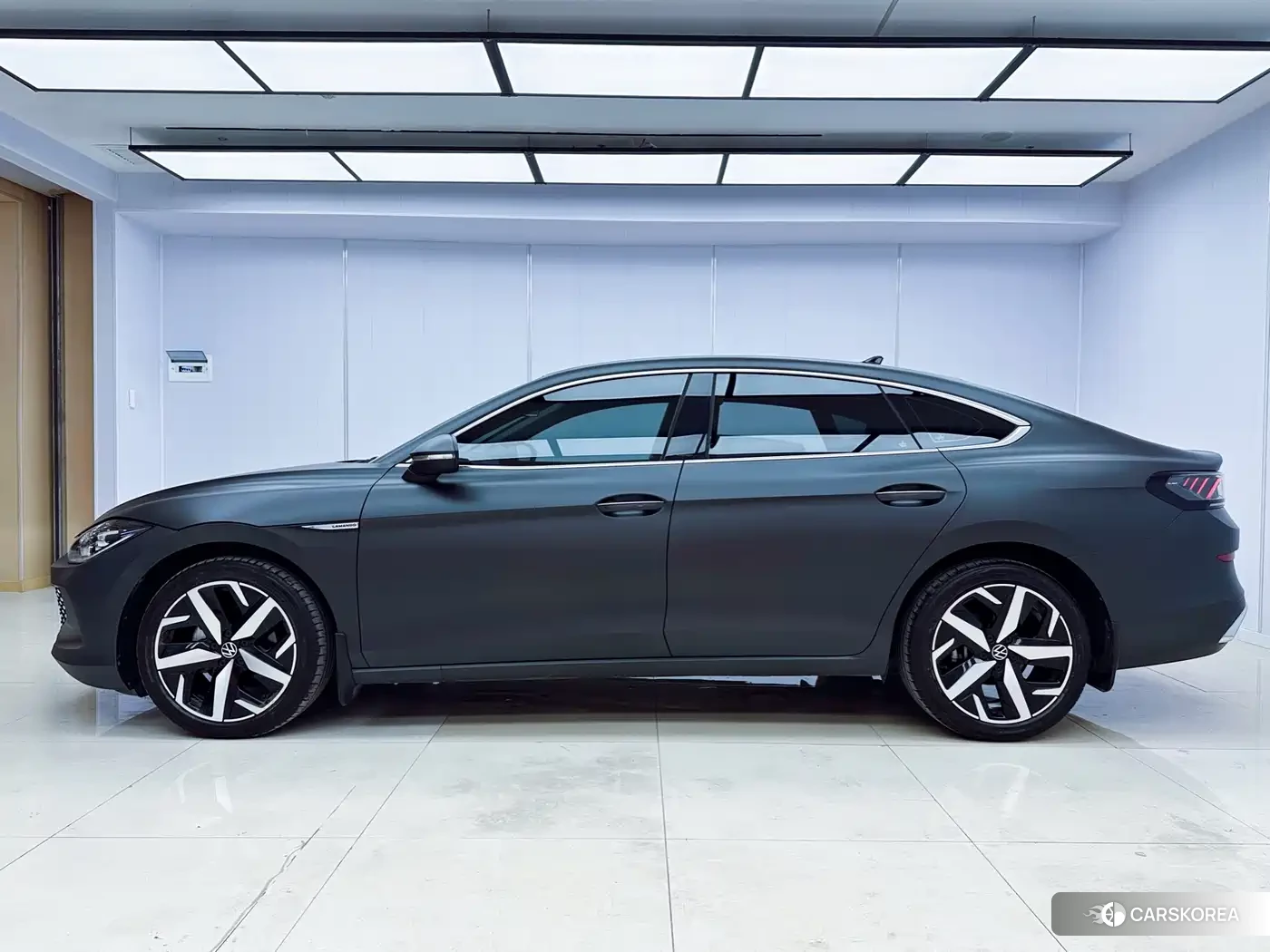 Volkswagen Lamando 2023 Silver/gray из Китая, фото 4