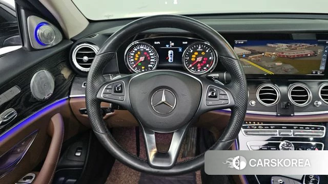 Mercedes-Benz E-Class W213 2018 Черный из Кореи, фото 4