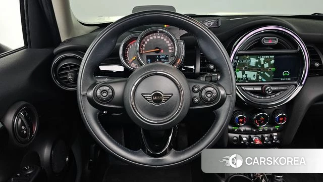 Mini Cooper 2018 Жемчужный цвет из Кореи, фото 4