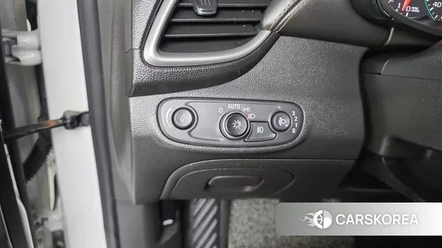 Chevrolet (GM Daewoo) The New Trax 2019 Белый из Кореи, фото 4