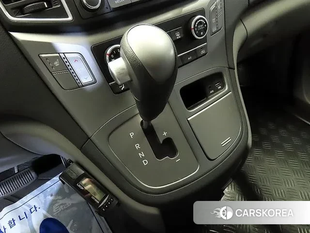 Hyundai The New Grand Starex 2021 Желтый из Кореи, фото 4