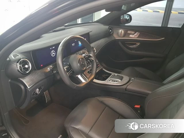 Mercedes-Benz E-Class W213 2022 Черный из Кореи, фото 4