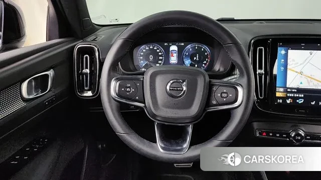 Volvo XC40 2022 Серебристо-серый из Кореи, фото 4