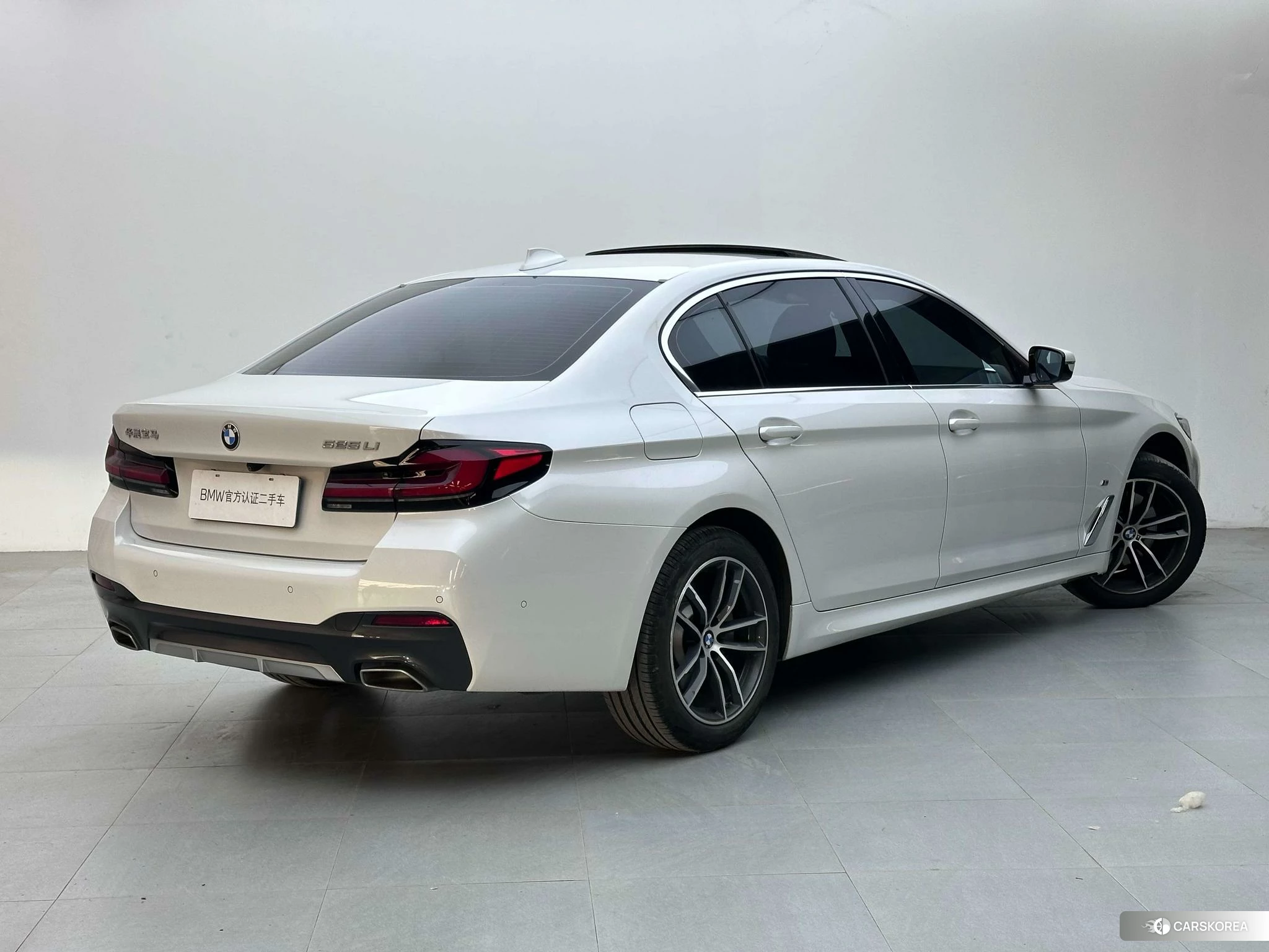 BMW 5 series 2020 Белый из Китая, фото 4