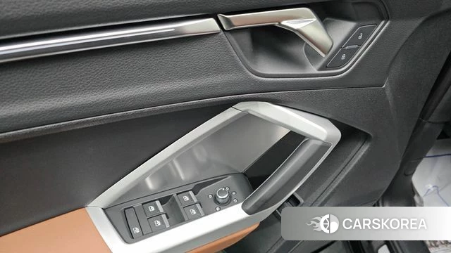 Audi Q3 (F3) 2025 Черный из Кореи, фото 4