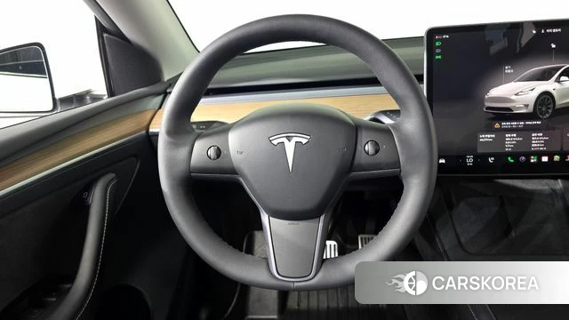 Tesla Model Y 2023 Белый из Кореи, фото 4