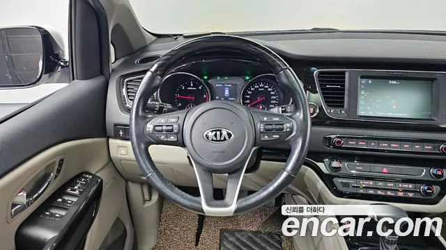 Kia The New Carnival id 2402032 из Кореи 4