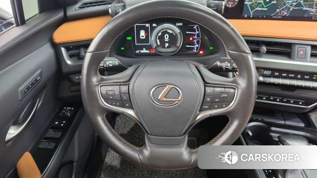 Lexus UX250h 2019 Серебристо-серый из Кореи, фото 4