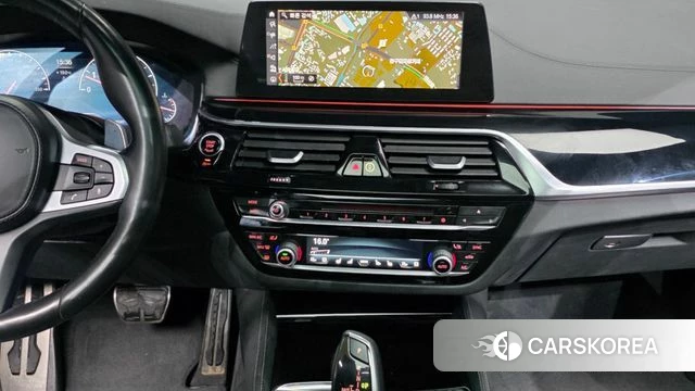 BMW 5 Series (G30) 2019 Серый из Кореи, фото 4