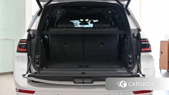 BMW X7 (G07) 2023 Белый из Кореи, фото 4