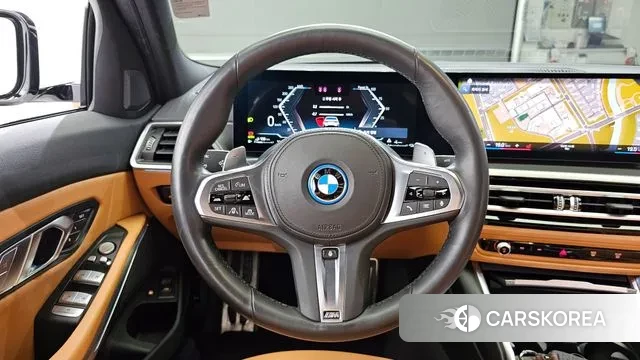 BMW 3 Series (G20) 2023 Белый из Кореи, фото 4