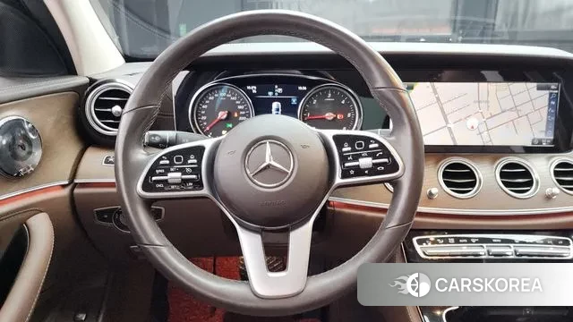 Mercedes-Benz E-Class W213 2019 Серебряный из Кореи, фото 4