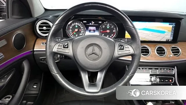 Mercedes-Benz E-Class W213 2018 Черный из Кореи, фото 4