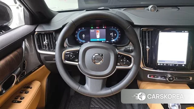 Volvo S90 2023 Серый из Кореи, фото 4