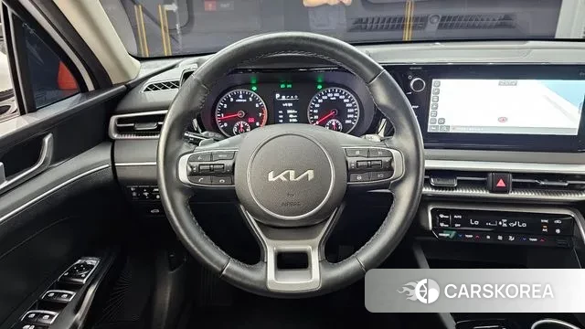 Kia K5 3rd generation 2023 Белый из Кореи, фото 4