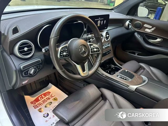 Mercedes-Benz GLC 2021 Белый из Китая, фото 4