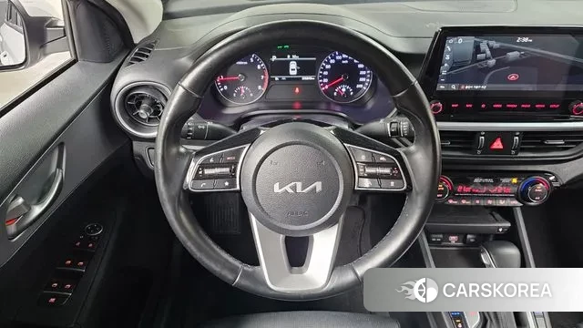 Kia The New K3 2nd generation 2021 Белый из Кореи, фото 4