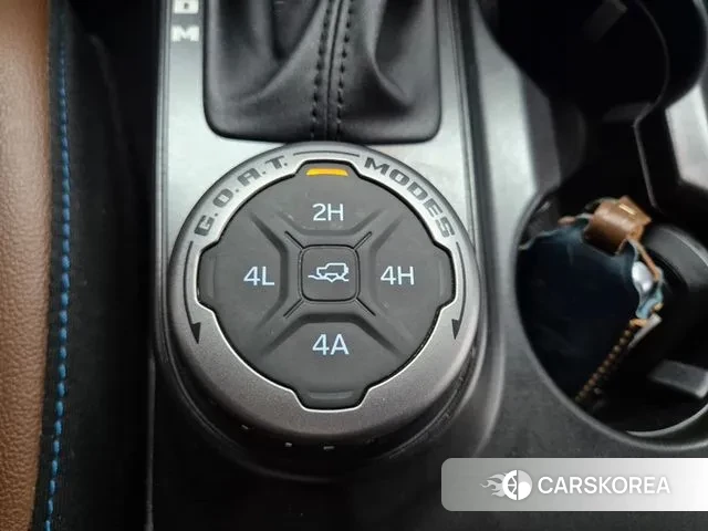 Ford Bronco 6th Generation 2022 Черный из Кореи, фото 4