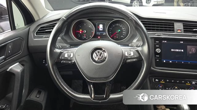 Volkswagen Tiguan second Generation 2018 Черный из Кореи, фото 4