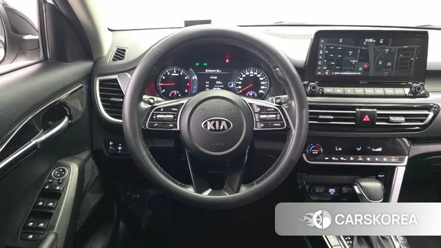 Kia Seltos 2021 Белый из Кореи, фото 4