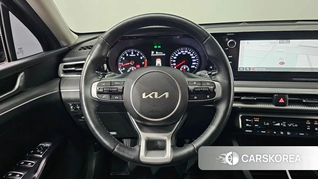 Kia K5 3rd generation 2023 Черный из Кореи, фото 4