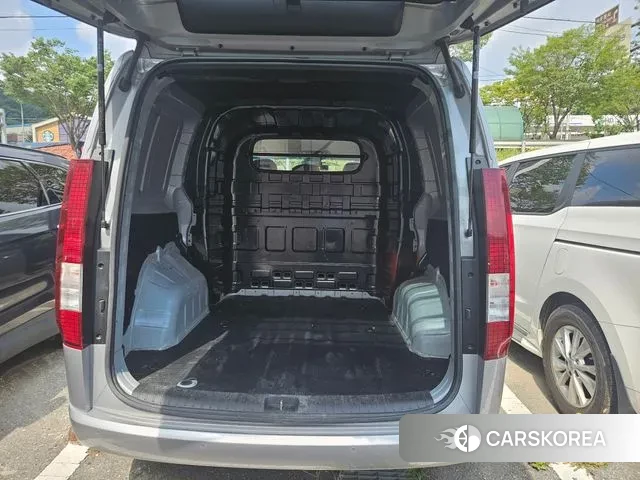 Hyundai Staria 2021 Серебряный из Кореи, фото 4