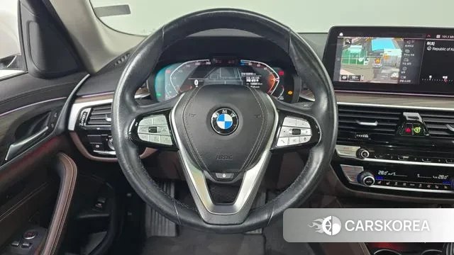 BMW 5 Series (G30) 2020 Белый из Кореи, фото 4