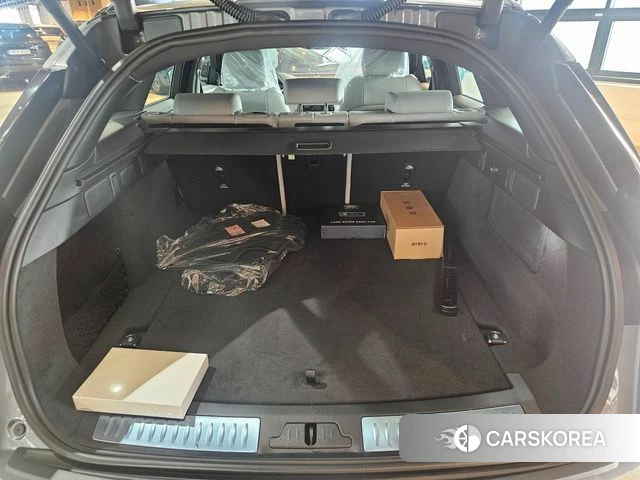 Land Rover Range Rover Velar 2026 Серебристо-серый из Кореи, фото 4