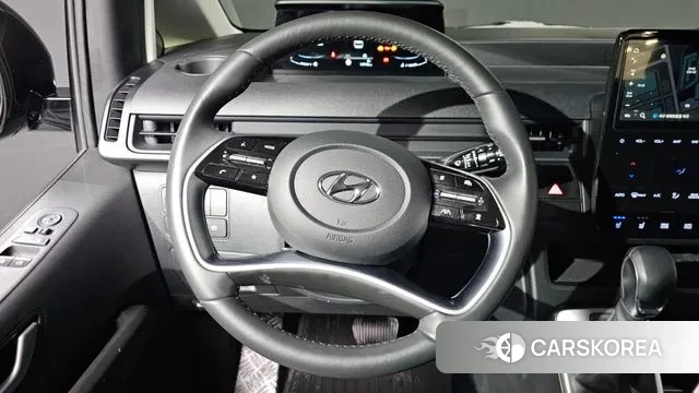 Hyundai Staria 2022 Черный из Кореи, фото 4