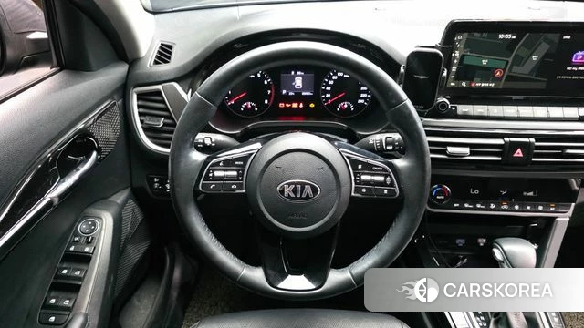 Kia Seltos 2021 Серый из Кореи, фото 4