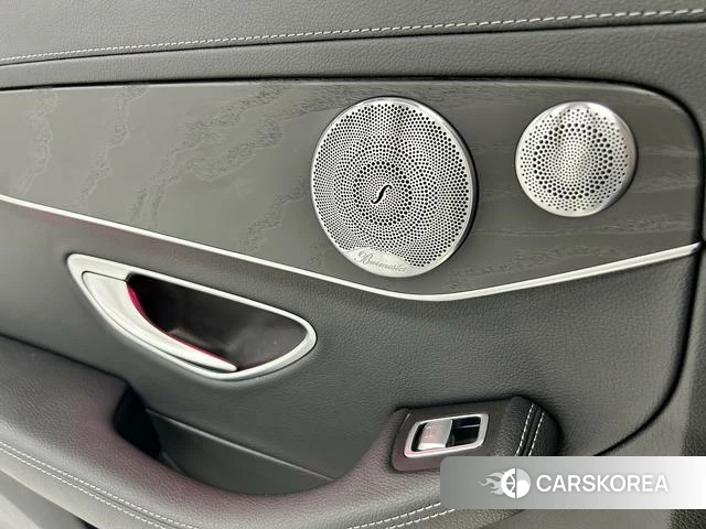 Mercedes-Benz Class C 2021 Белый из Китая, фото 4