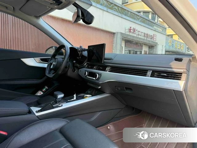 Audi A4L 2022 Белый из Китая, фото 4