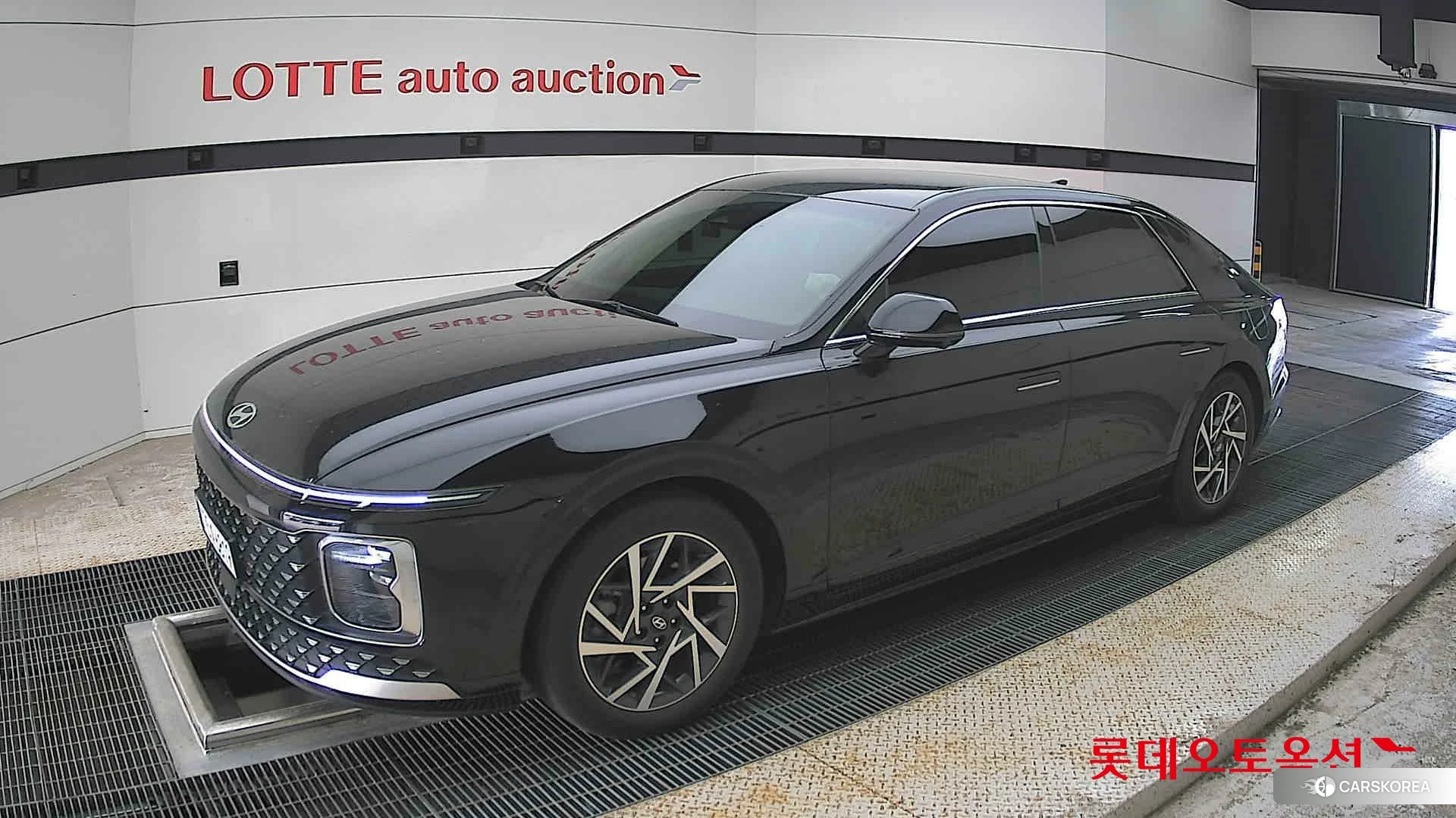 Hyundai Grandeur 2023 Abyss Black Pearl из Кореи, фото 4