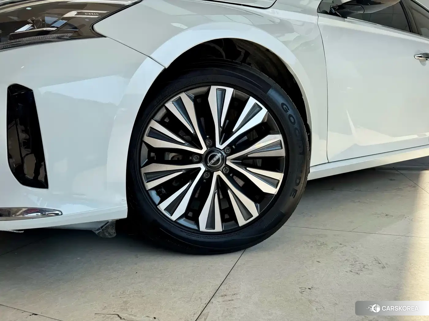 Nissan Altima 2023 Белый из Китая, фото 5