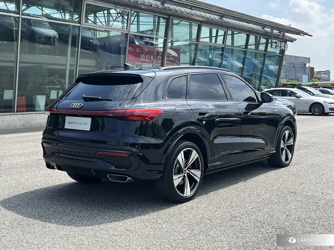 Audi Q5L 2026 Черный из Китая, фото 4