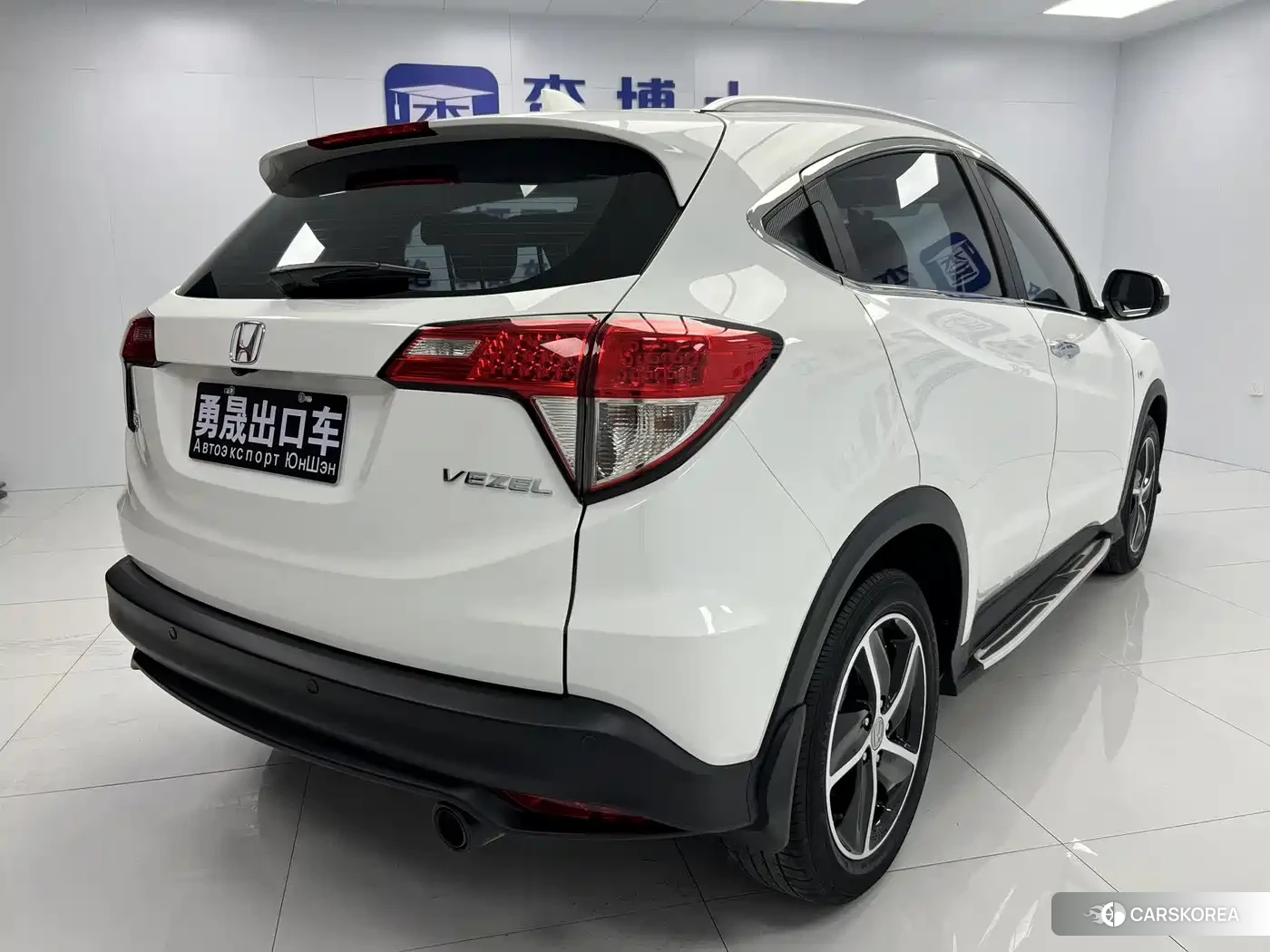 Honda Vezel 2022 Белый из Китая, фото 4