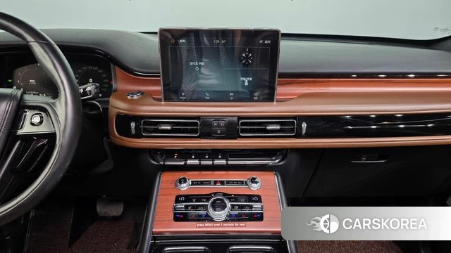 Lincoln Aviator 2nd generation 2020 Белый из Кореи, фото 4