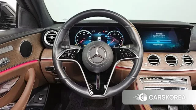 Mercedes-Benz E-Class W213 2021 Черный из Кореи, фото 4