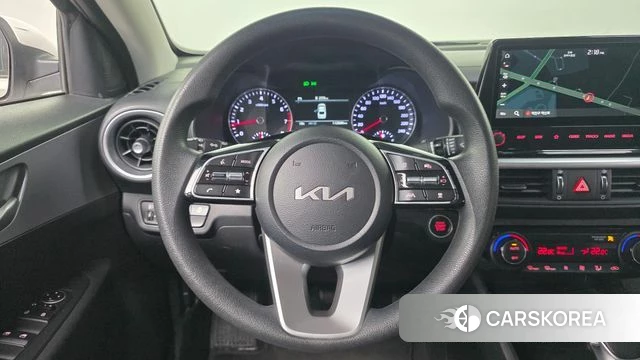 Kia The New K3 2nd generation 2022 Белый из Кореи, фото 4