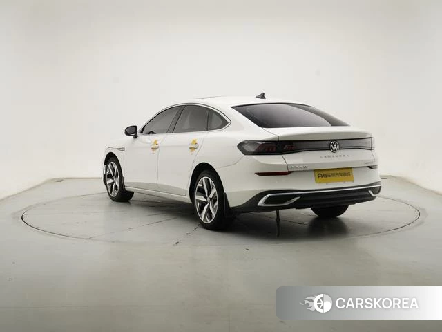 Volkswagen Lingdu 2023 Белый из Китая, фото 4
