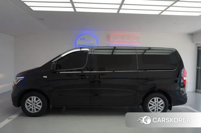 Hyundai The New Grand Starex 2019 Черный из Кореи, фото 4