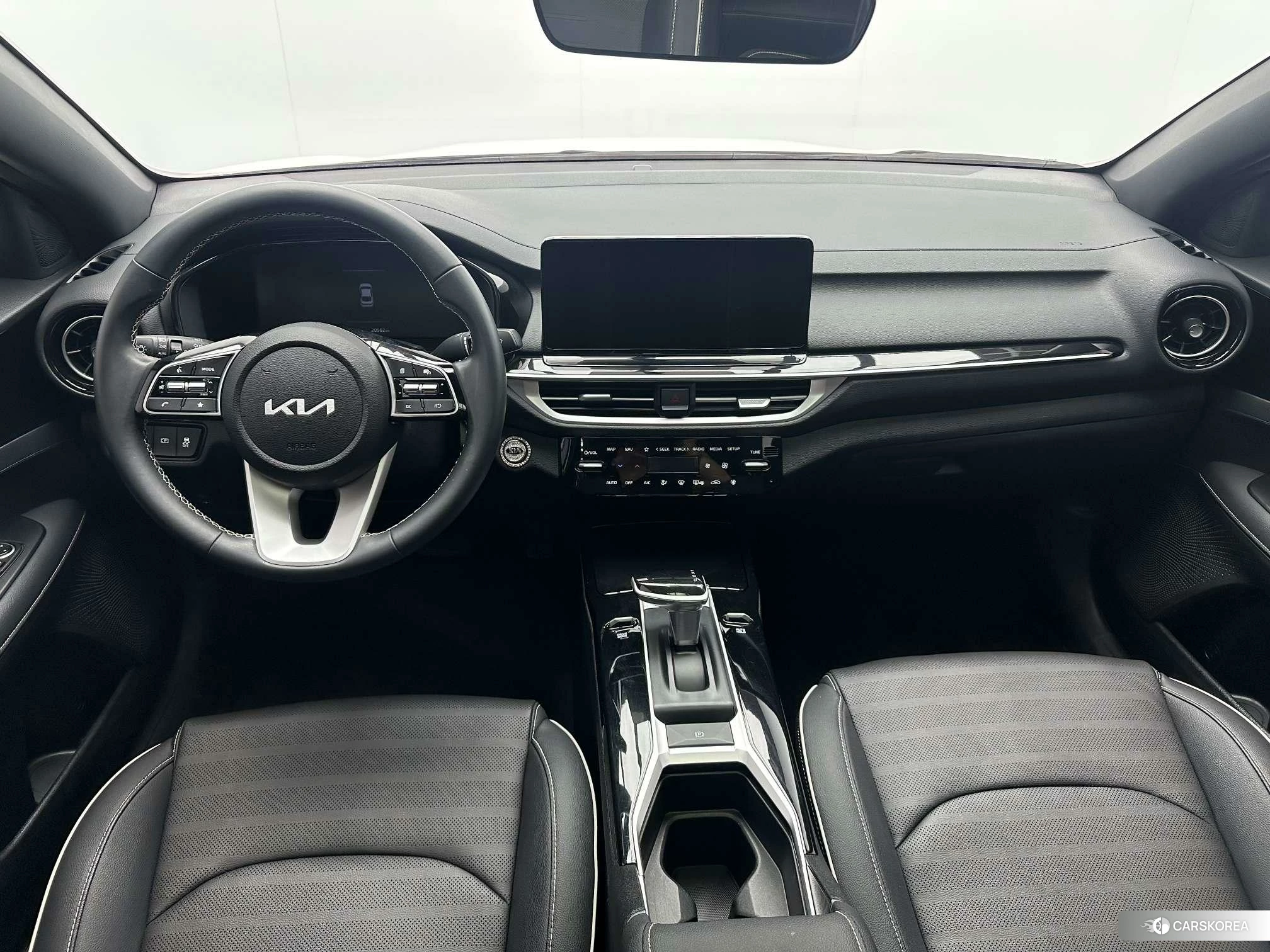 Kia K3 2023 Белый из Китая, фото 4