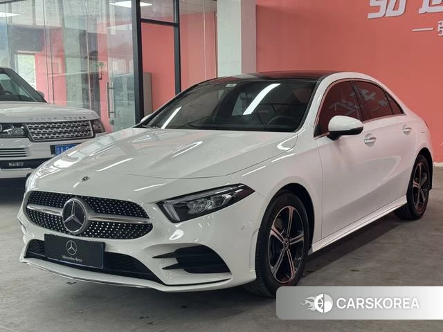 Mercedes-Benz Class A 2023 Белый из Китая, фото 4