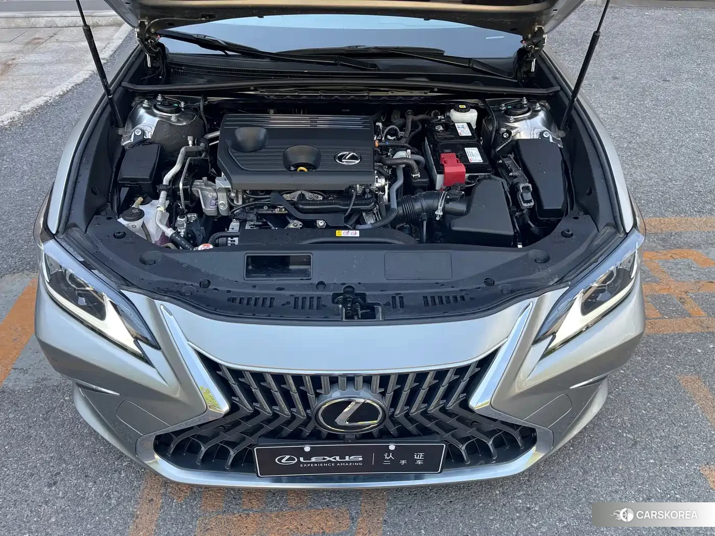 Lexus ES 2023 Silver/gray из Китая, фото 4