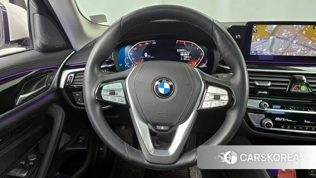 BMW 5 Series (G30) 2020 Белый из Кореи, фото 4