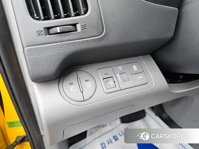 Hyundai The New Grand Starex 2021 Желтый из Кореи, фото 4