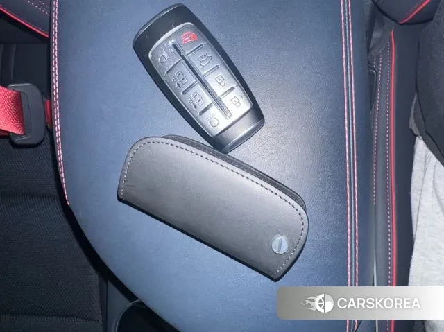 Genesis GV70 2021 Черный из Кореи, фото 4