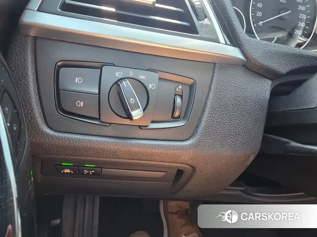 BMW 3 Series (F30) 2018 Белый из Кореи, фото 4