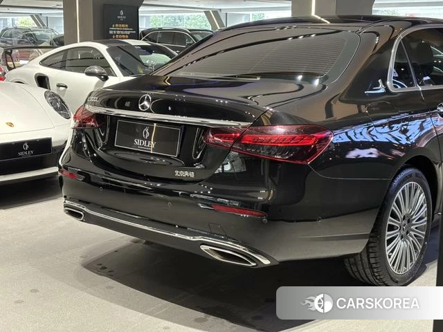 Mercedes-Benz E-class 2023 Черный из Китая, фото 4